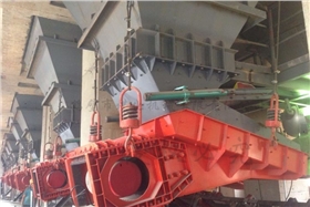 雙質體振動給料機.png 雙質體振動給料機.png