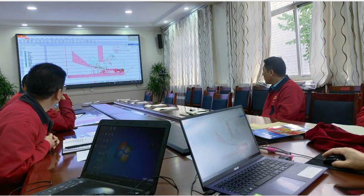 粉礦倉下，用哪種給料機較合適？